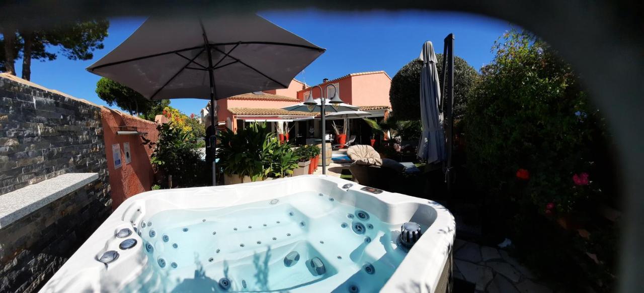 Hebergement Chambre D'Hotes Grau Du Roi Mas Des Marines Piscine Adult Only Le Grau-du-Roi Kültér fotó